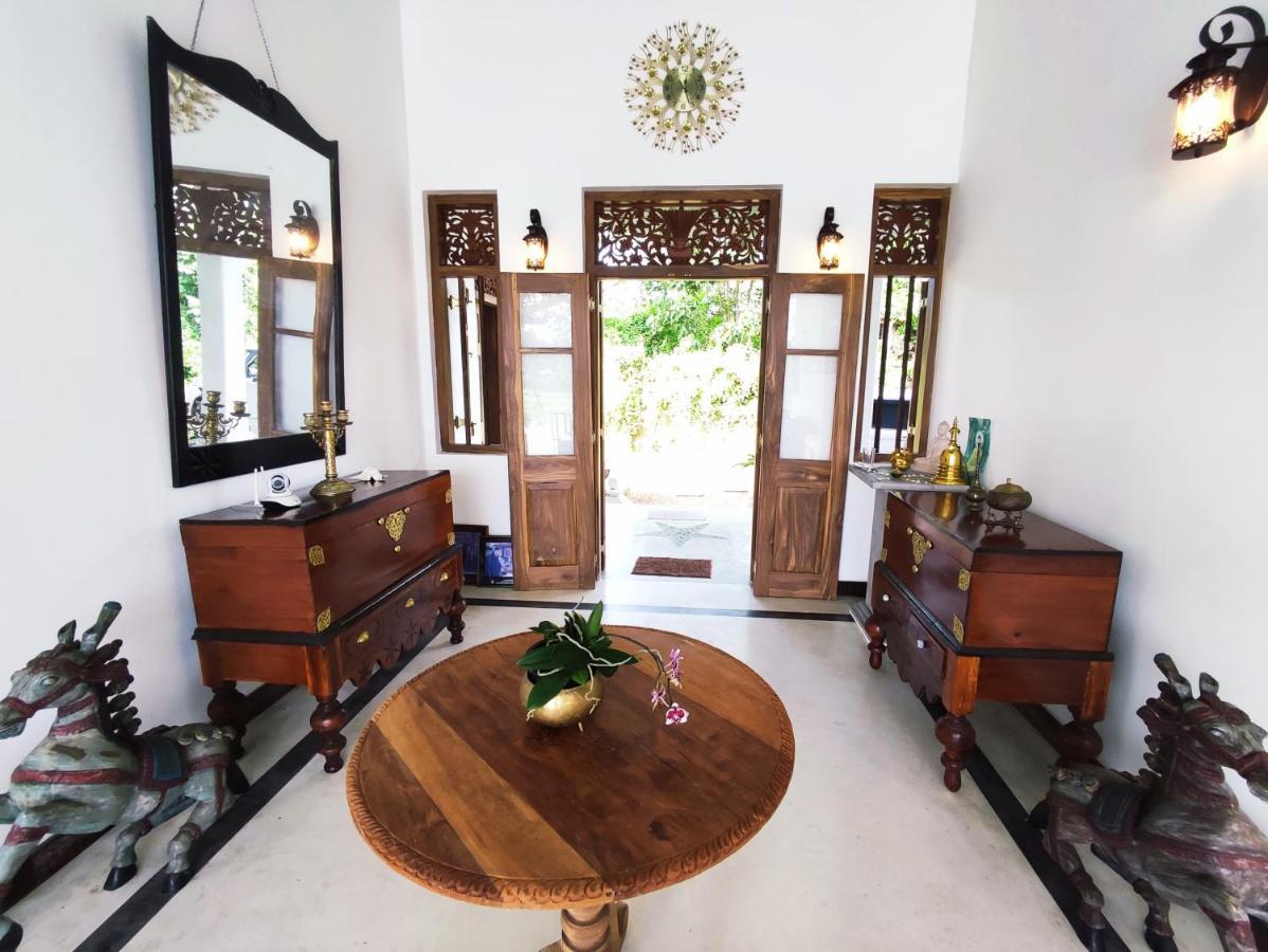 Villa Seven Faces-Luxury Escape,Stunning Views With Private Pool For A Couple Or Family! 갈레 외부 사진