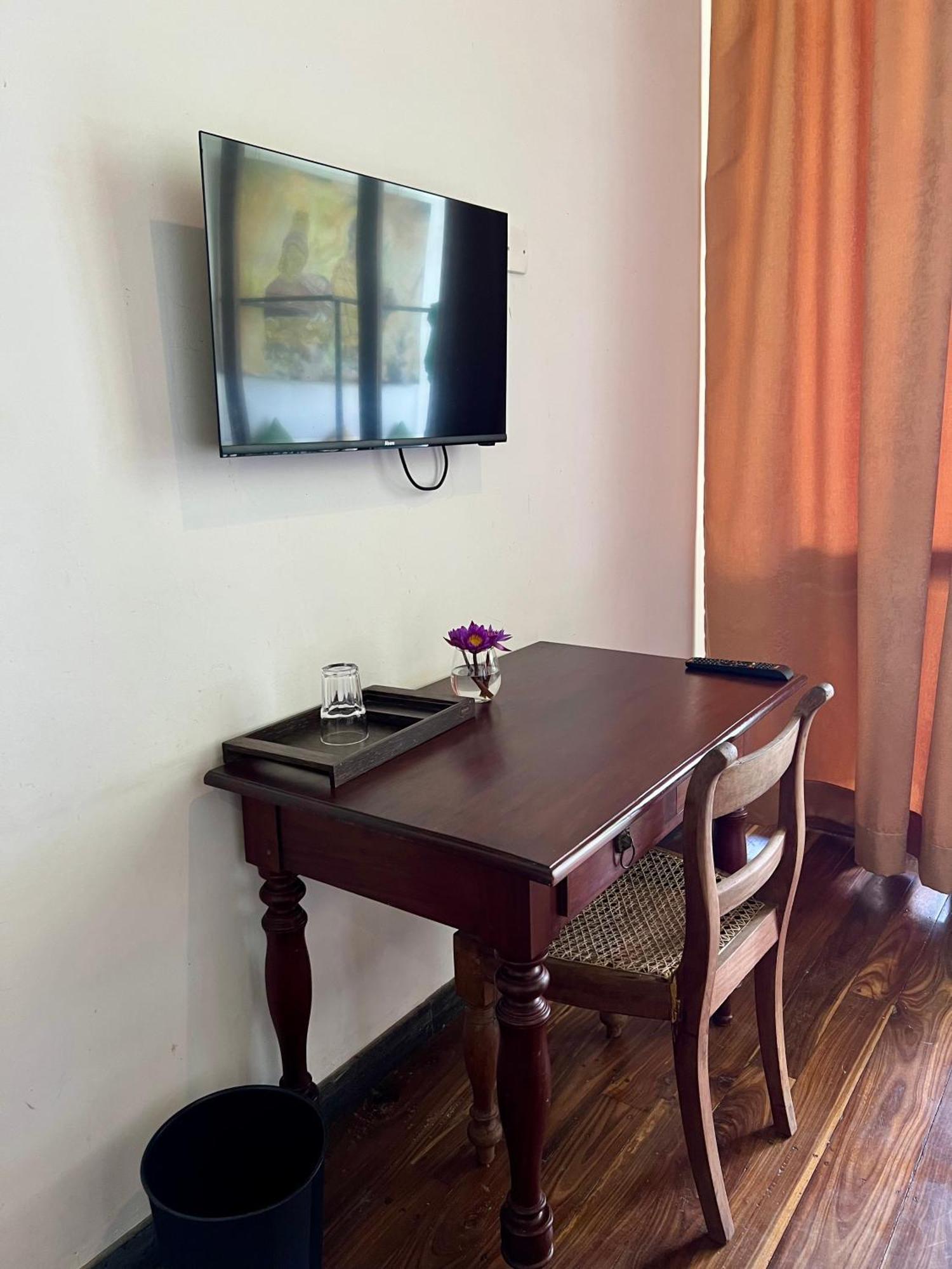 Villa Seven Faces-Luxury Escape,Stunning Views With Private Pool For A Couple Or Family! 갈레 외부 사진